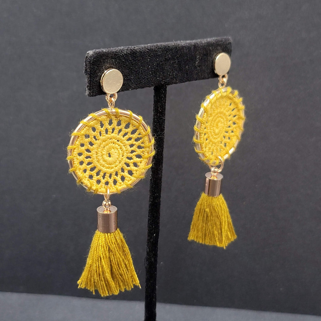 Boho Pierced Earrings Gold tone Yellow String Medallion Tassel 2.75"