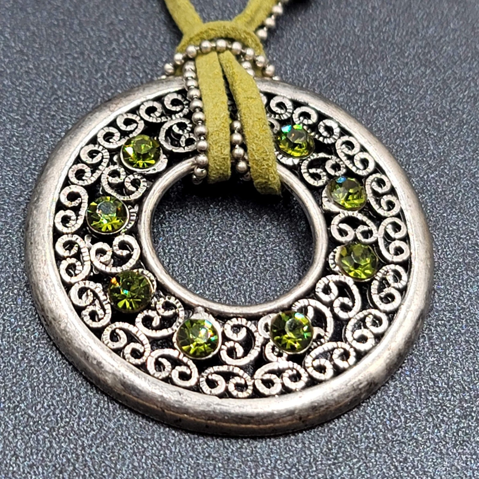 Green Necklace Silver tone Felt Rhinestone Circle Pendant  16"-18"