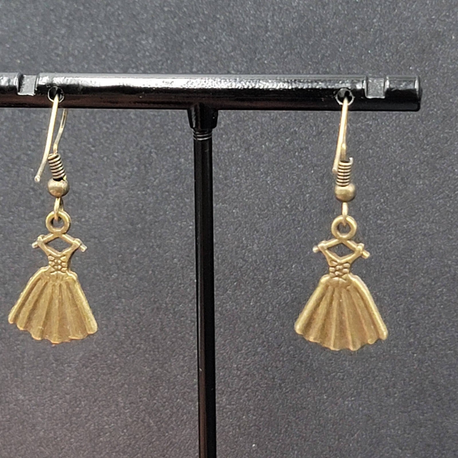 Dress Pierced Earrings Bronze tone Dangle 3/4"