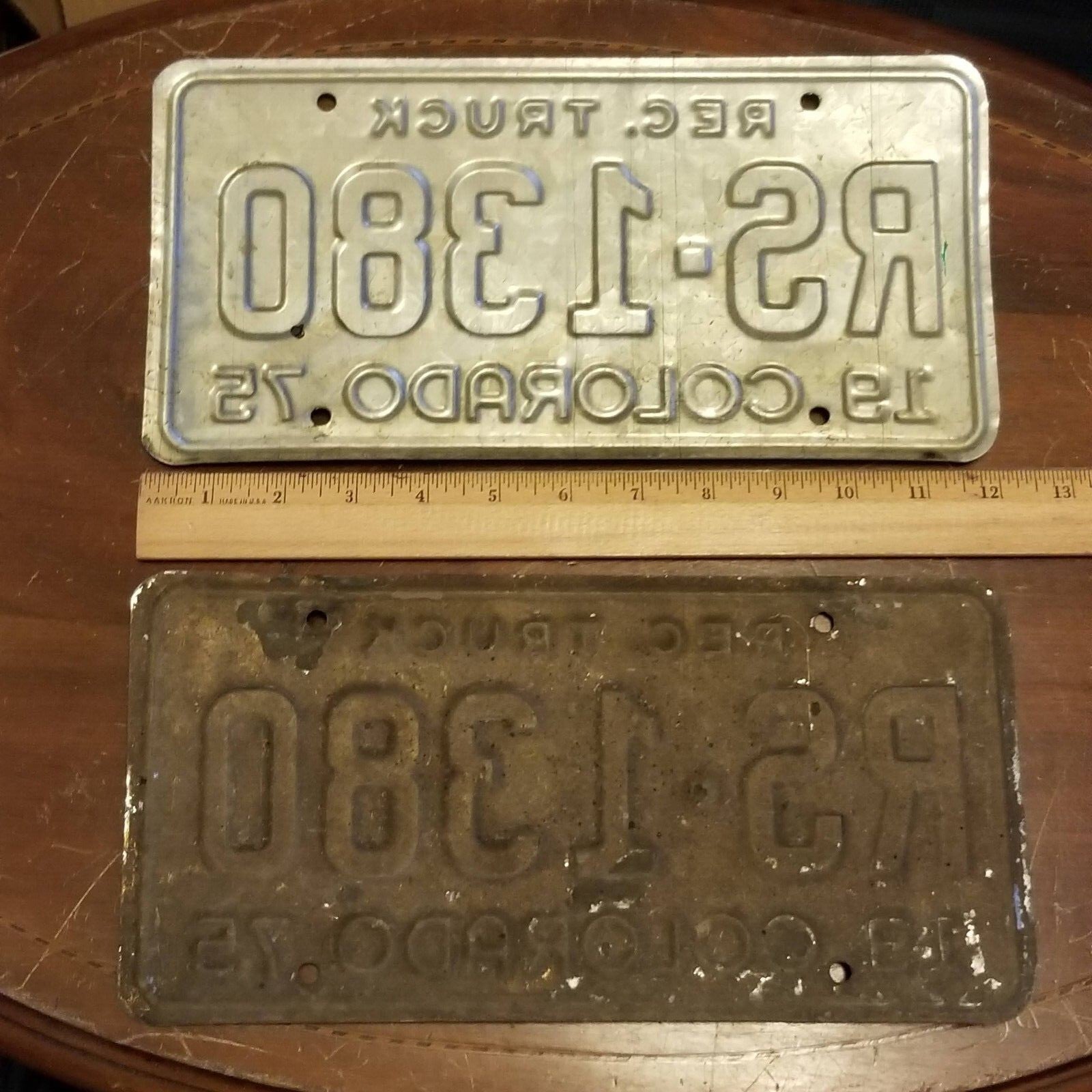 License Plate PAIR Vintage Rec. Truck 1975 COLORADO RS-1380 12" x 6" Green White