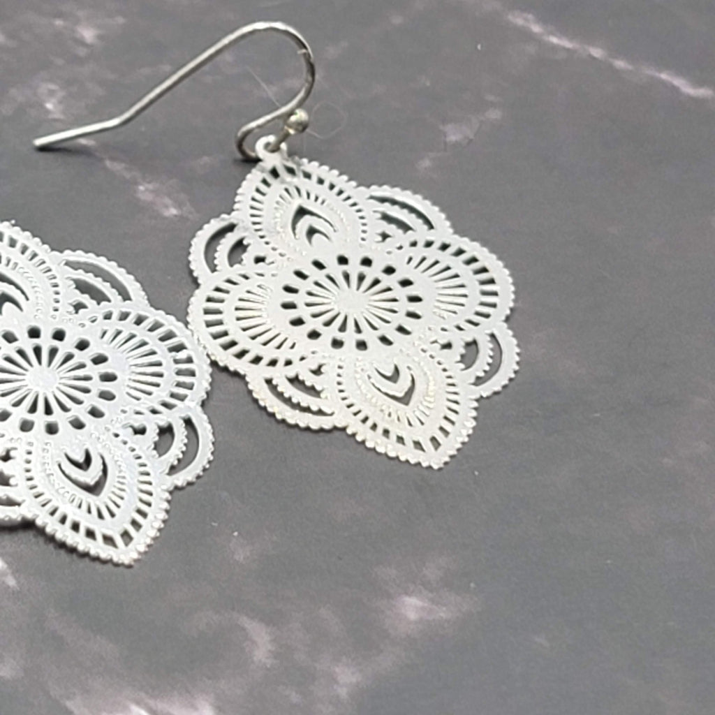 Laser Cut Metal Pierced Earrings Silver tone Dangle  1 3/8 in