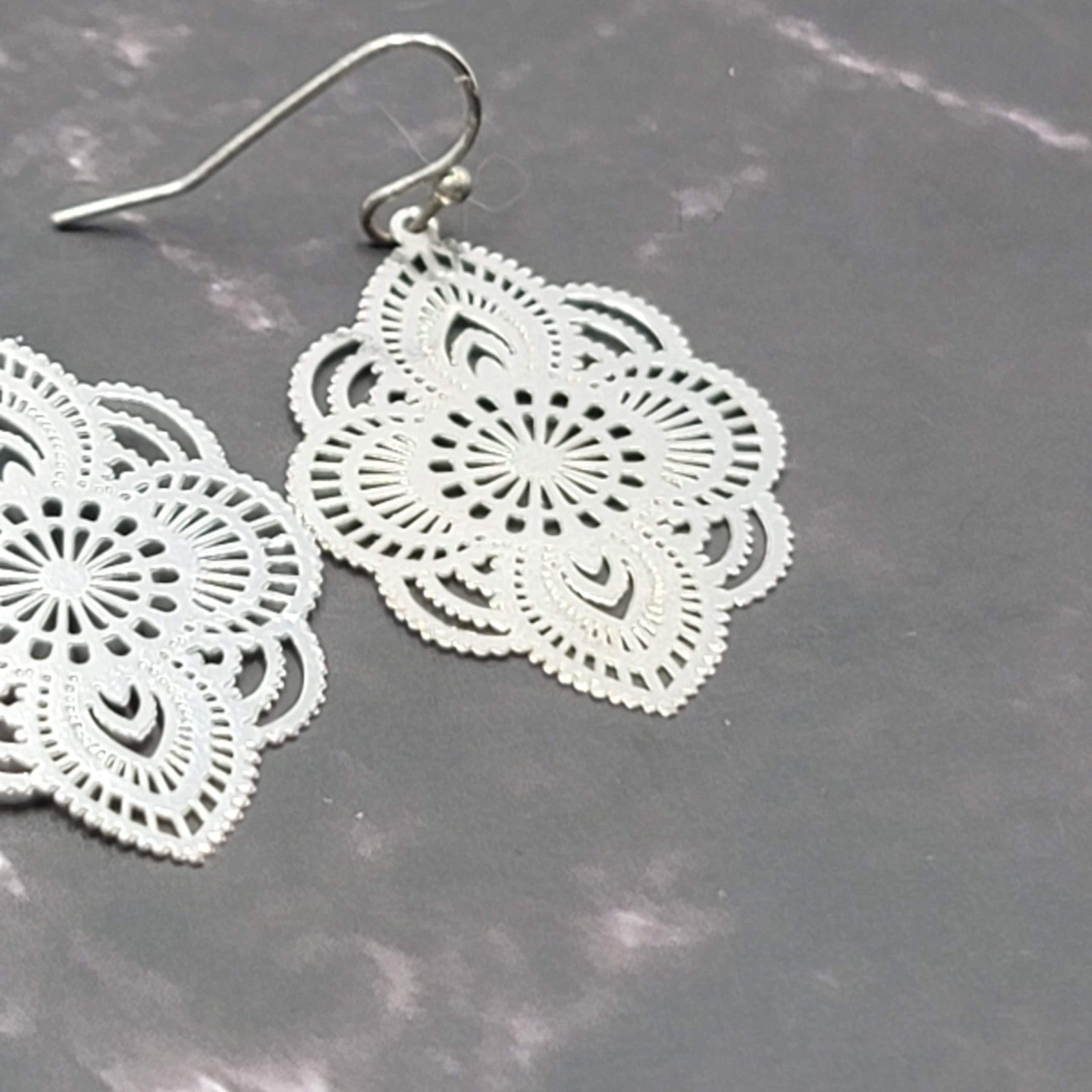 Laser Cut Metal Pierced Earrings Silver tone Dangle  1 3/8 in