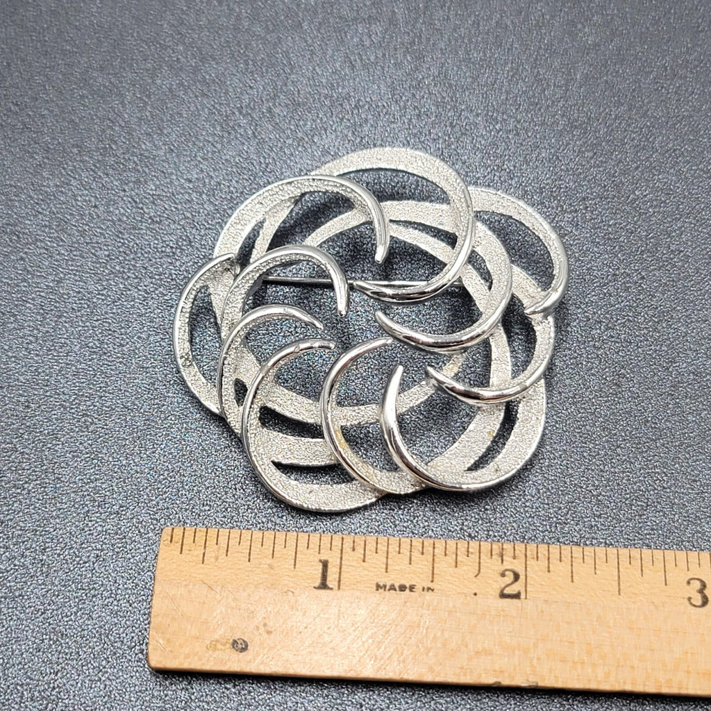 Vintage Sarah Coventry Brooch Silver Tone Circle Fashion Pin MCM 2"