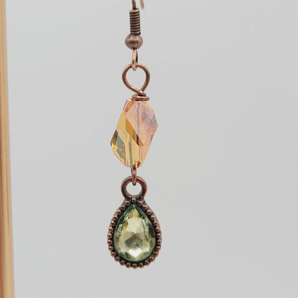 Green Teardrop Orange Crystal Bead Pierced Earrings Copper tone Dangle 1.25 in
