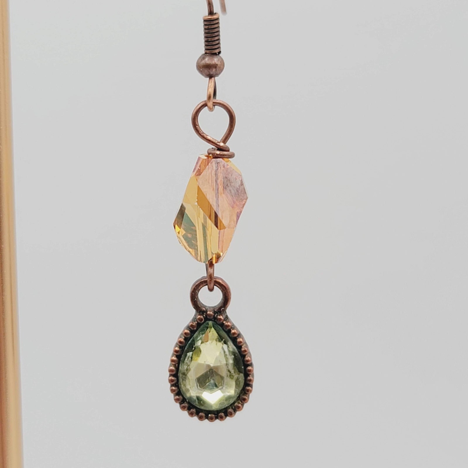 Green Teardrop Orange Crystal Bead Pierced Earrings Copper tone Dangle 1.25 in