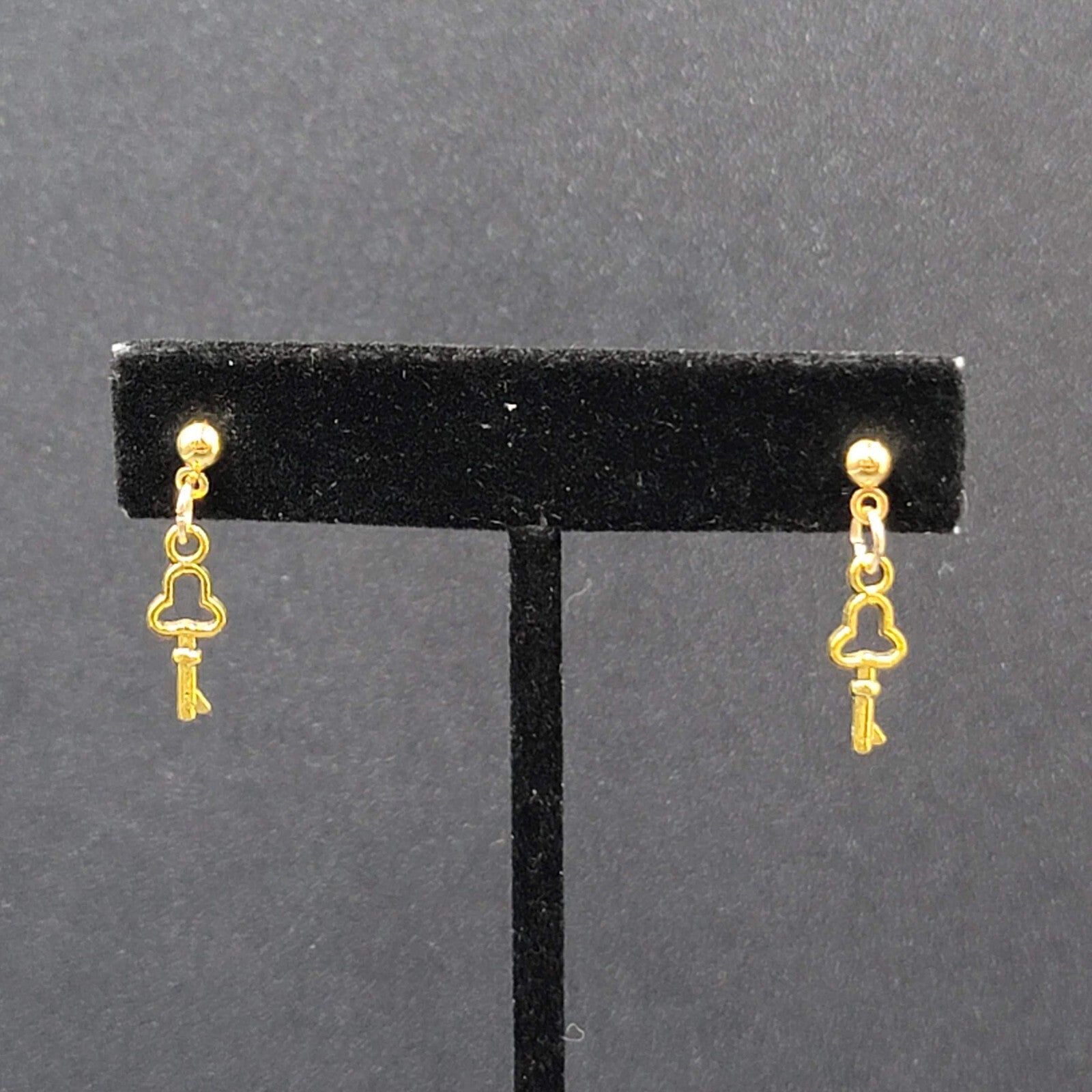 New Skeleton Key Pierced Earrings Gold tone Small Dainty Dangle 3/4"