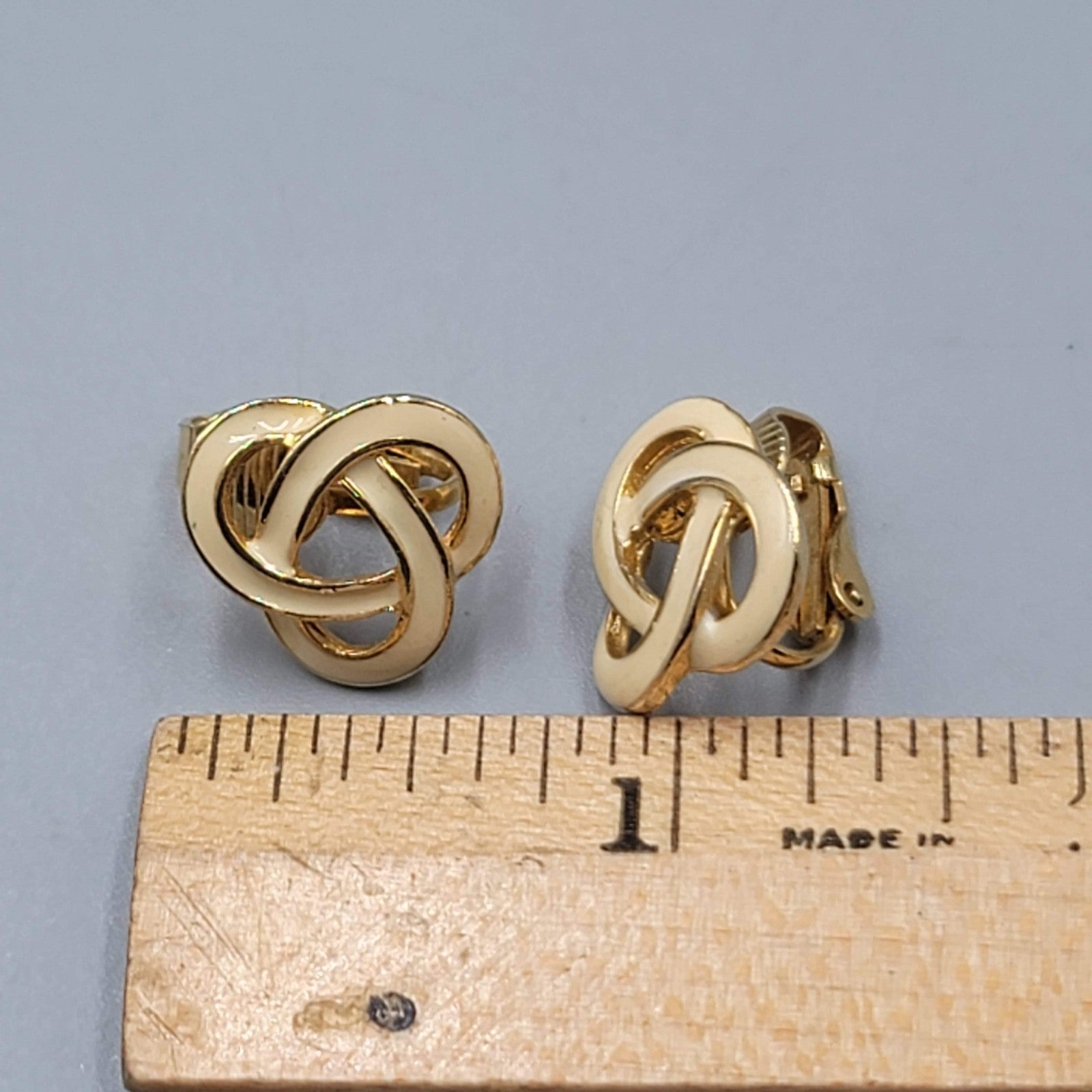 Vintage Open Work Knot Clip on Earrings Cream Enamel Gold tone Studs 1/2"