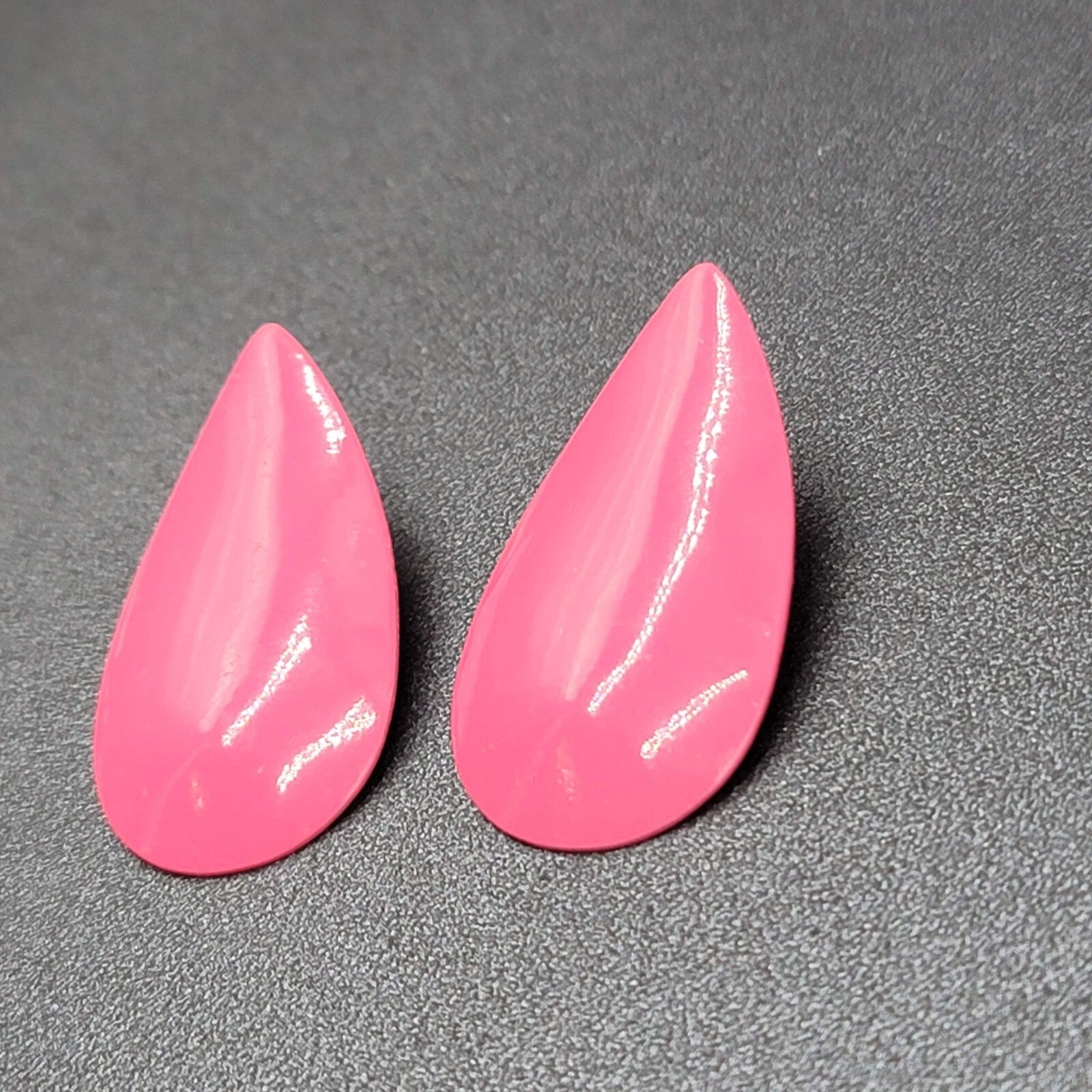 Vintage Pierced Earrings Hot Pink Enamel Long Teardrop 1.5"