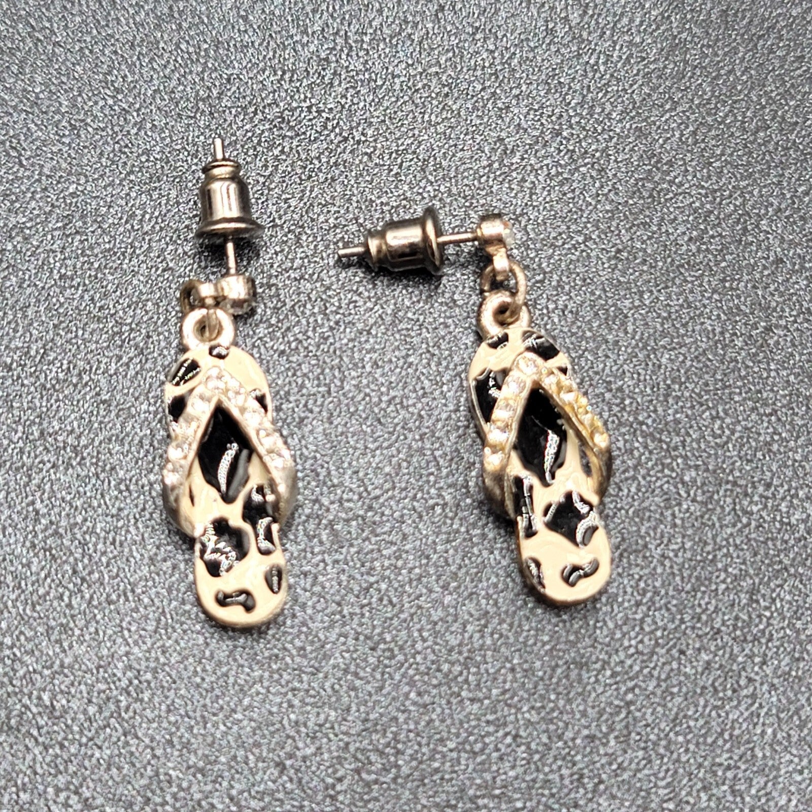 Pierced Earrings Black White Enamel Rhinestone Dangle Flip Flops Sandels 3/4"