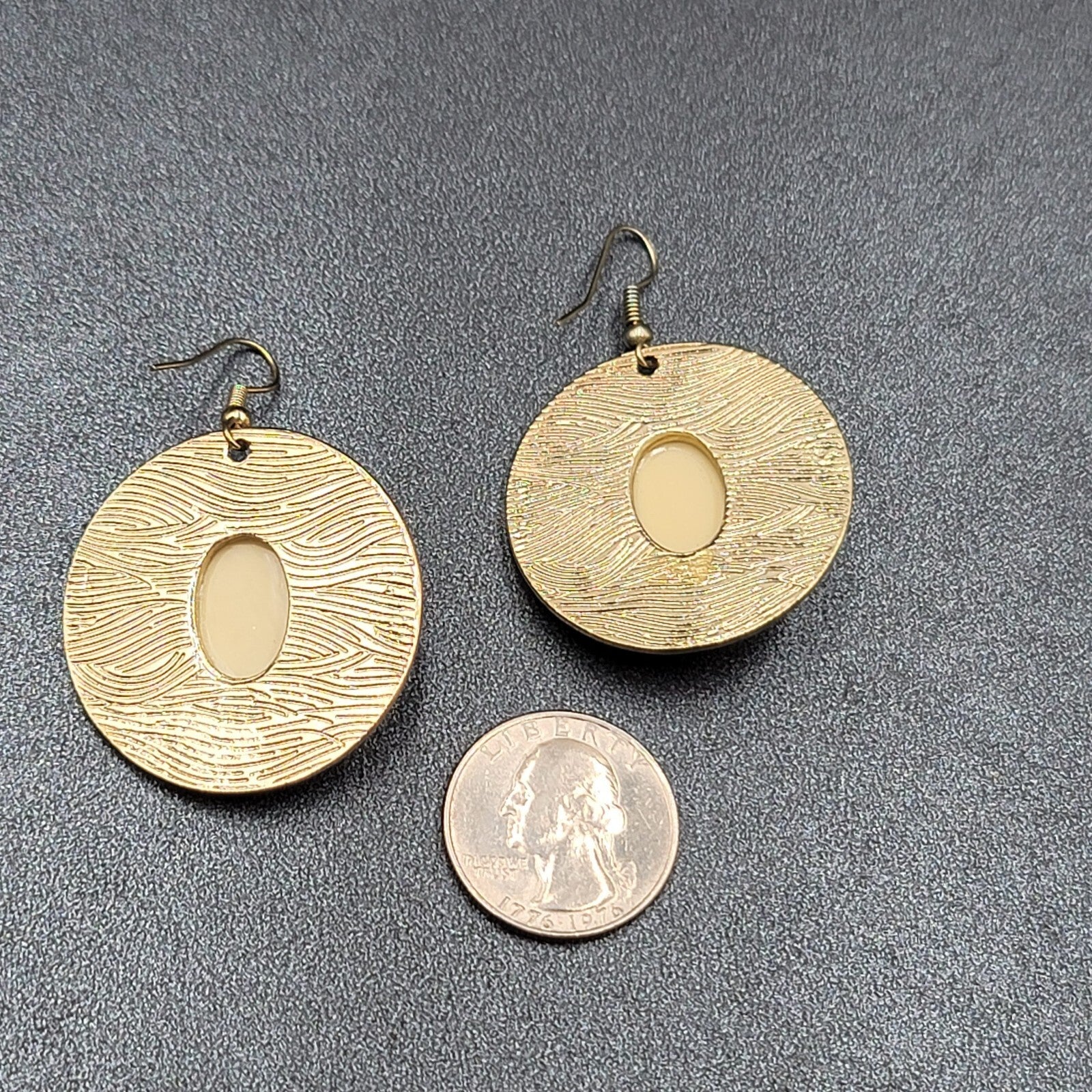 Pierced Earrings Gold tone Sparkle Acrylic Faceted Accent Dangle 1.5"