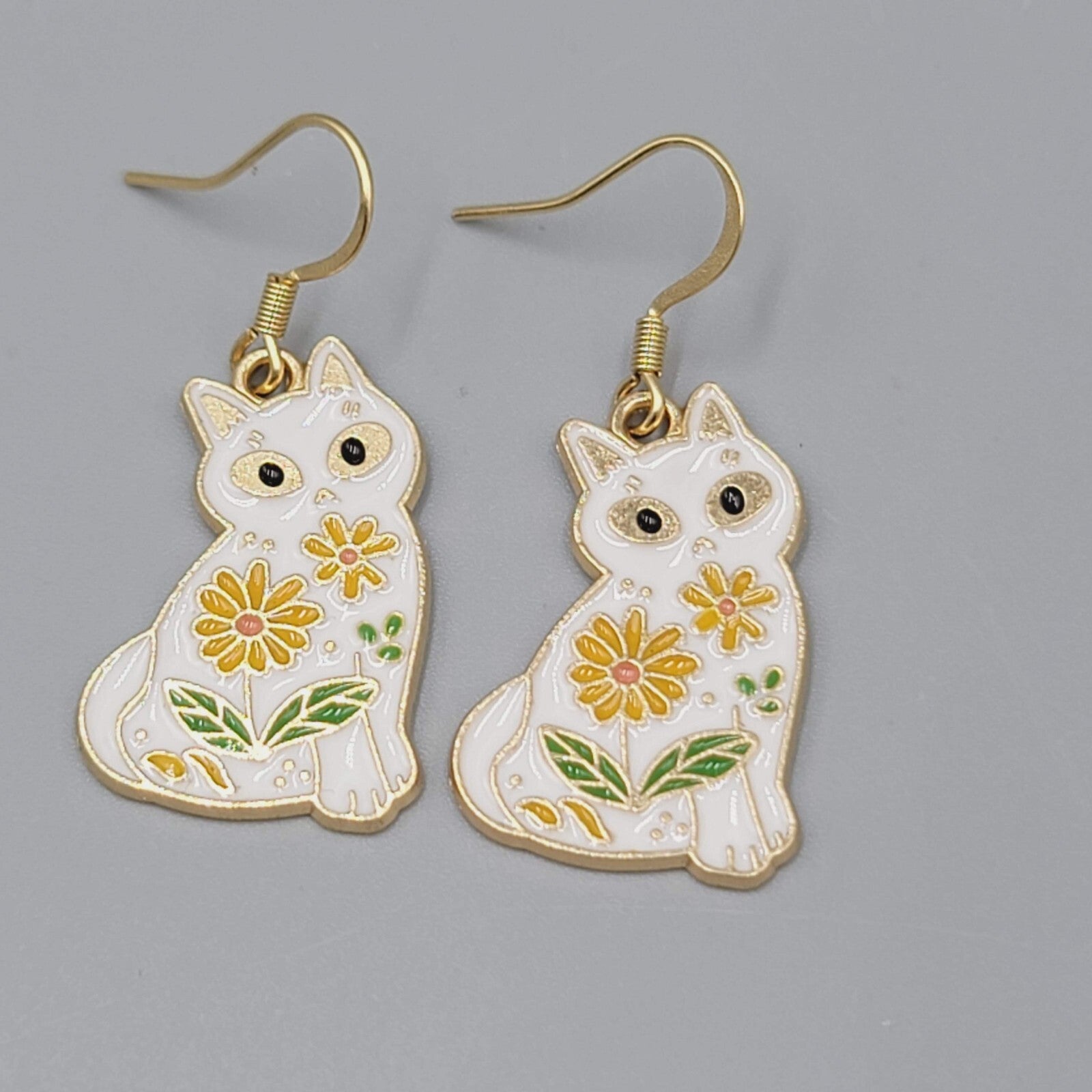 White Kitty Cat Yellow Flowers Pierced Earrings Enamel Gold tone Dangle 1"