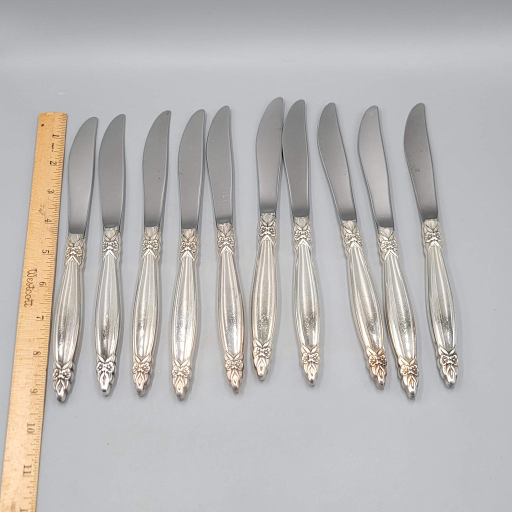 1847 Rogers Bros International Silver Plate Garland Lot of 10 Dinner Knives