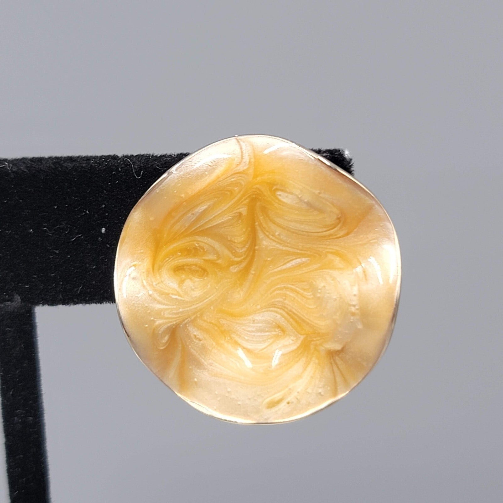 Vintage AVON Clip on Earrings Gold tone Light Orange Swirl Enamel Wavy Round 1"