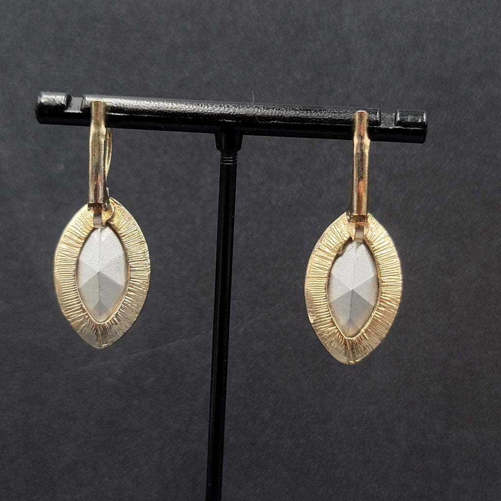 Pierced Earrings Gold tone Glass Faceted Marquis Dangle 1"