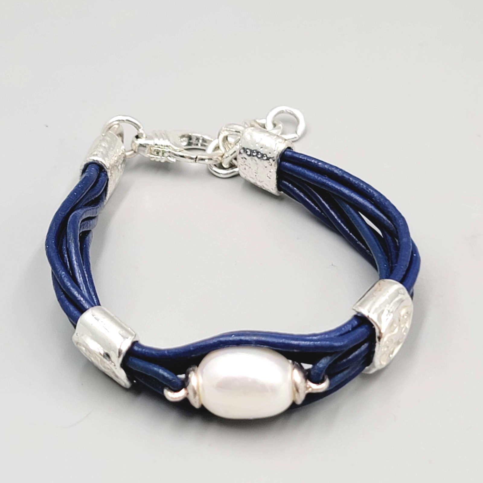 Navy Blue Cord Bracelet Imitation Pearl Silver tone 7"