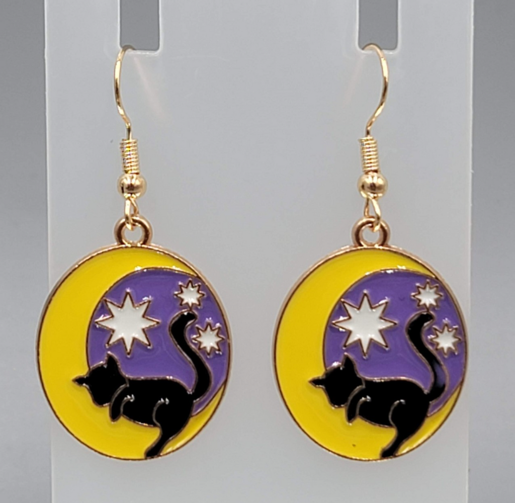 Kitty Cat in the Sun Enamel Pierced Earrings Gold tone Dangle 1 1/8"