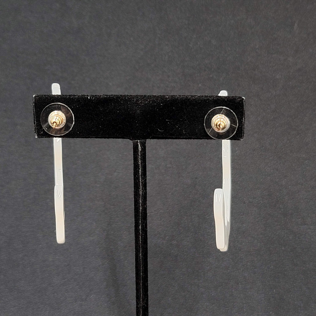 Pierced Earrings Pearloid White Resin Wavy Hoops 2"