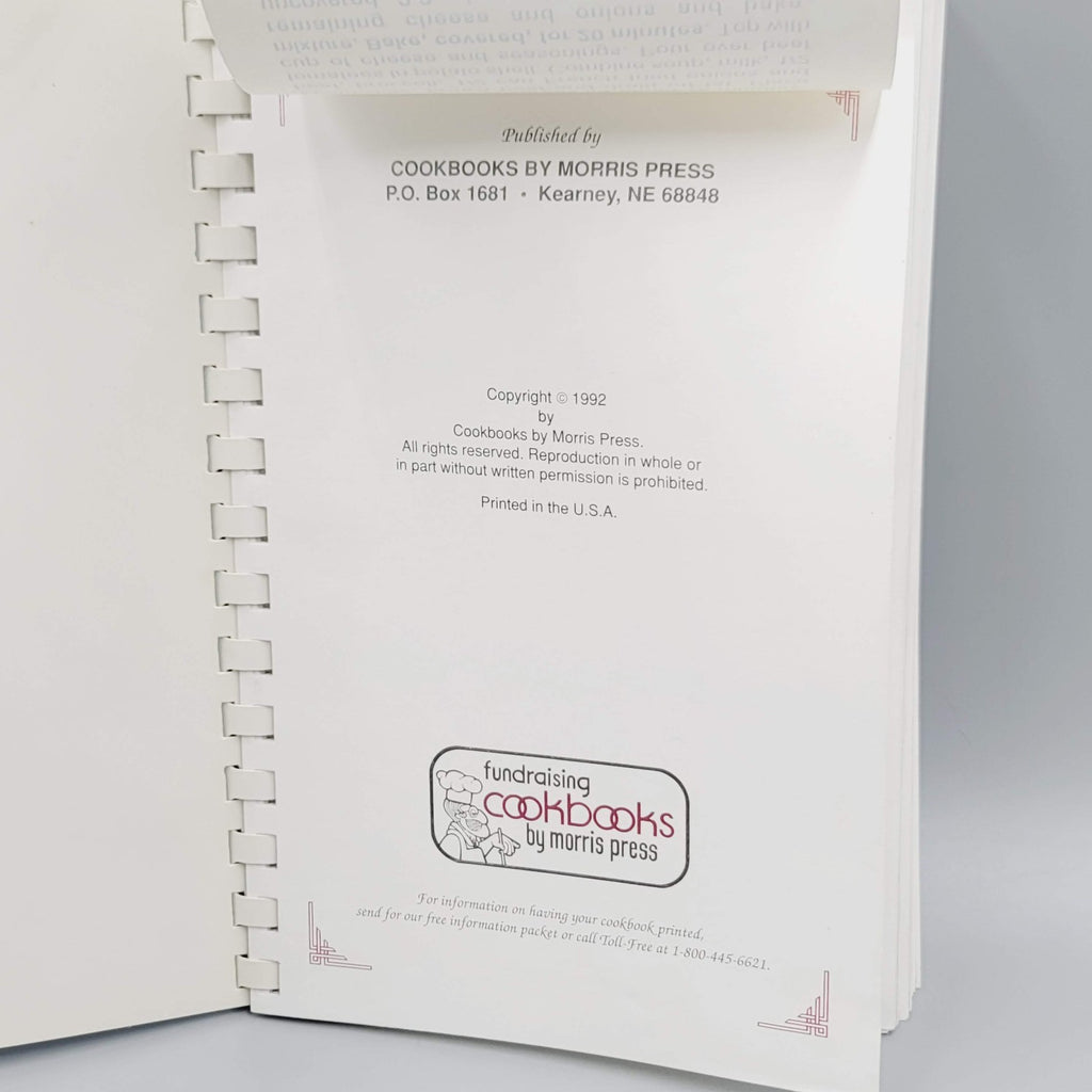 Holy Family Favorite Fare Church Recipe Book Cookbook 1992 pages 188