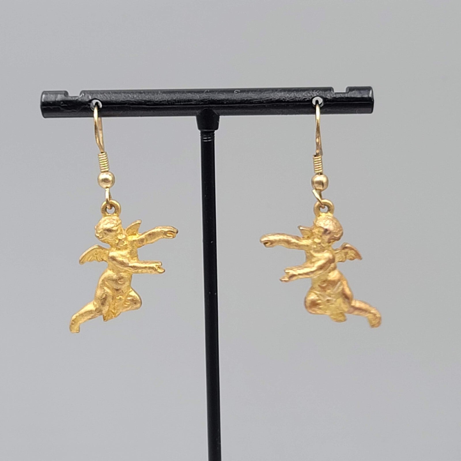 Vintage Cupid Cherub Angel Pierced Earrings Gold tone Dangle 1"