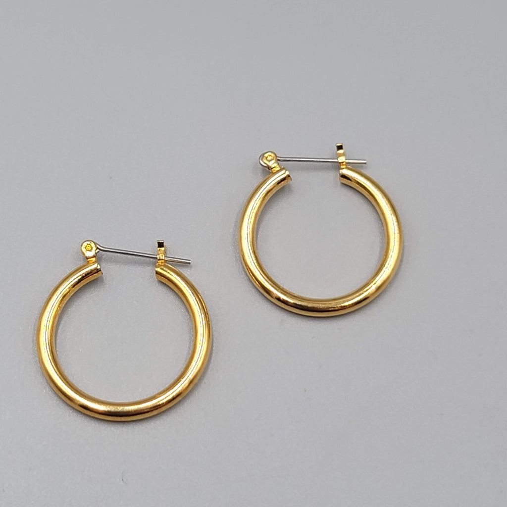 Pierced Earrings Gold tone Round Hoops 7/8"
