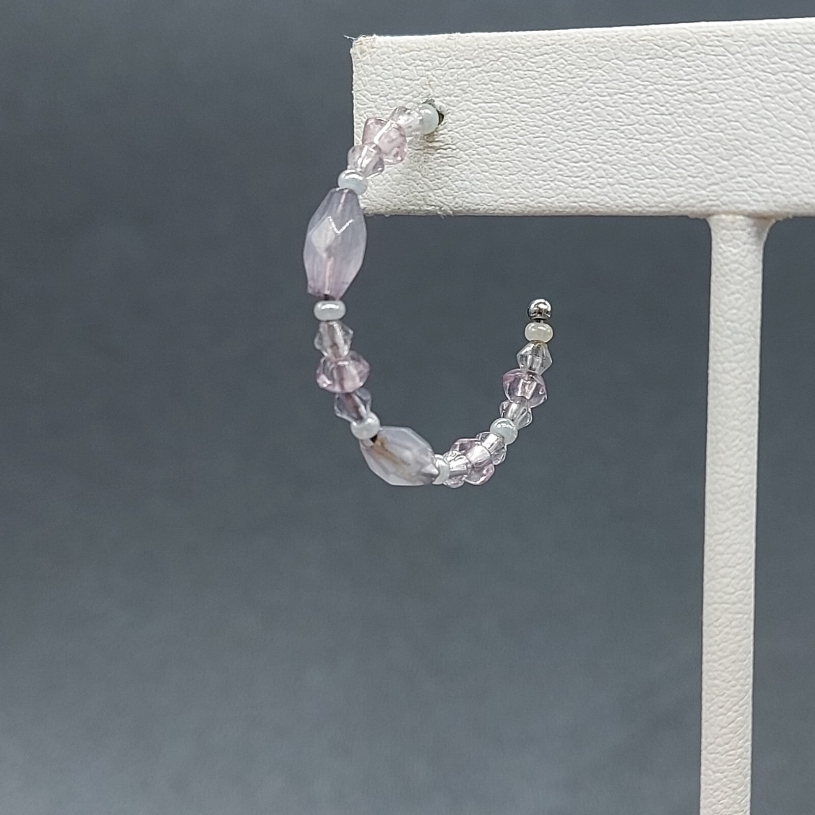 Liz Claiborne Pierced Earrings Silver tone Beaded Hoops Light Pink Purple 1 1/8"