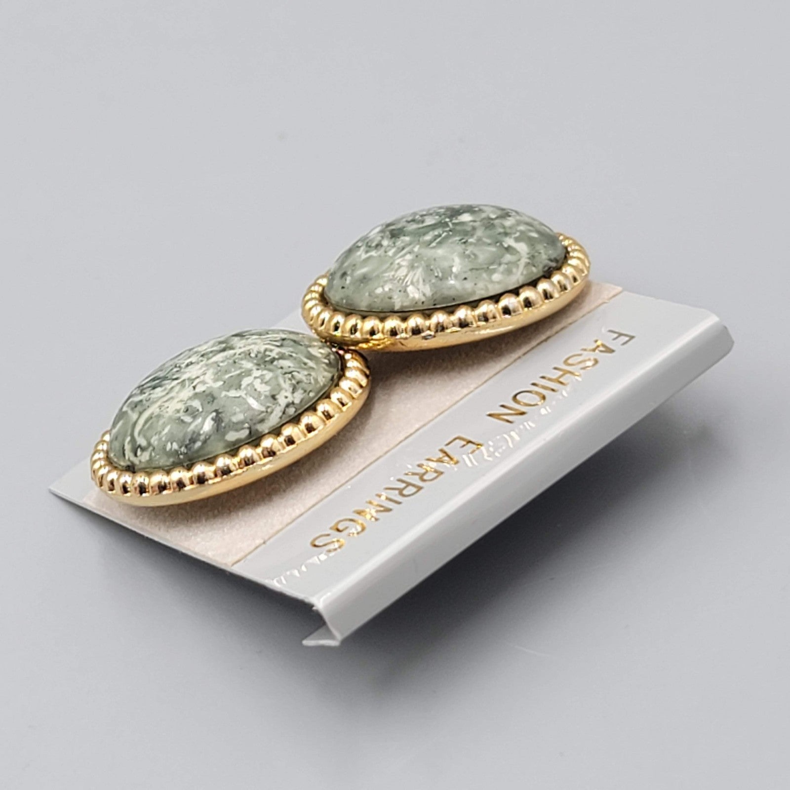 Vintage Pierced Earrings Gold tone Green Speckle Dome NOS 1 in