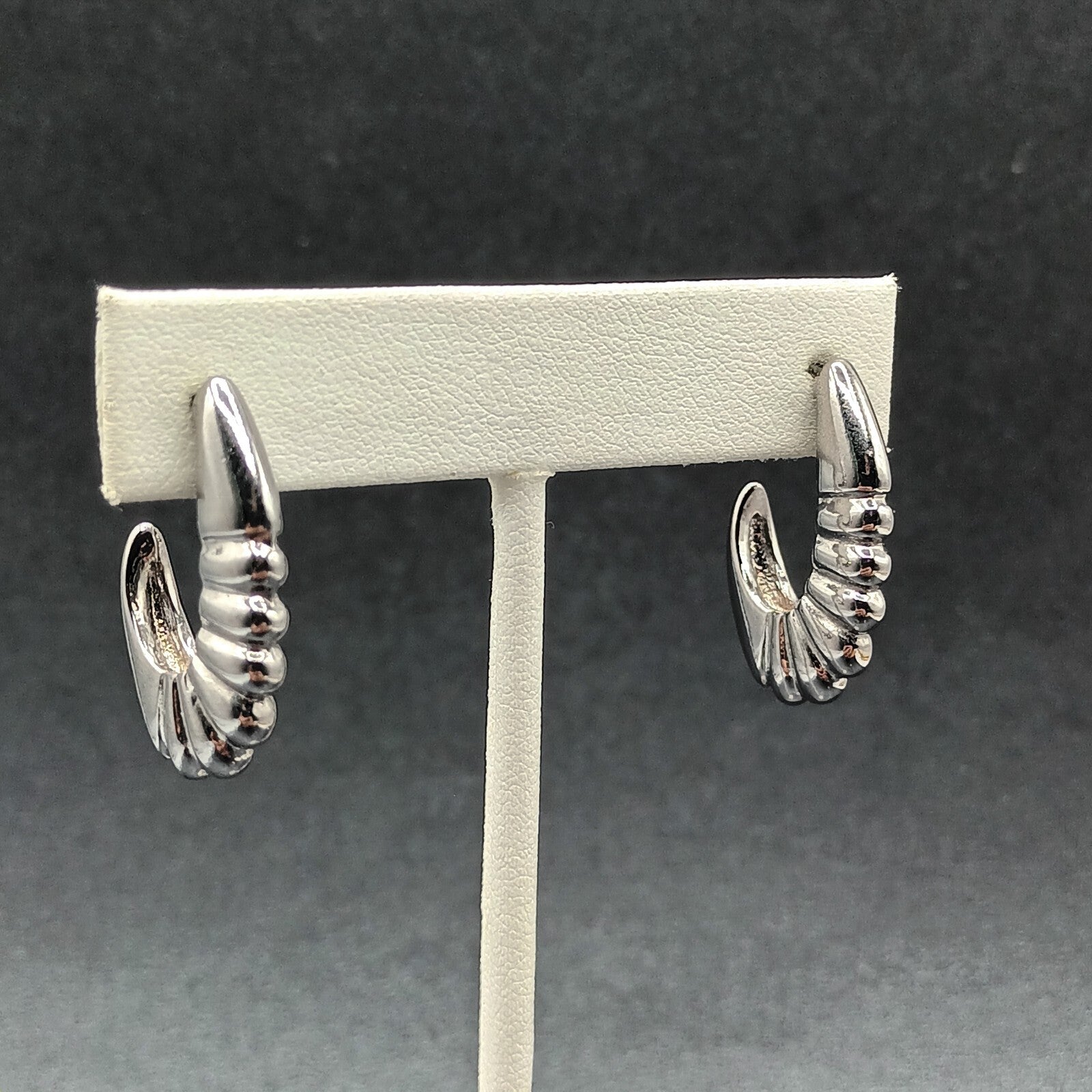 Vintage Pierced Earrings Silver tone Scalloped Open Oblong Hoop Drop 1 1/4"