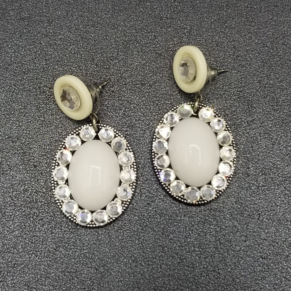 Pierced Earrings Black White Acrylic Oval Button Crystal Statement Dangle 1 5/8"