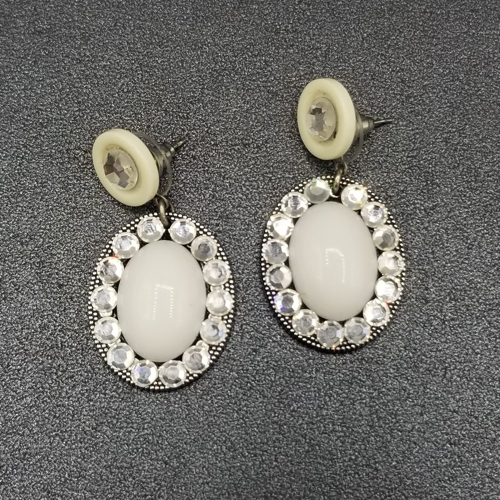 Pierced Earrings Black White Acrylic Oval Button Crystal Statement Dangle 1 5/8"