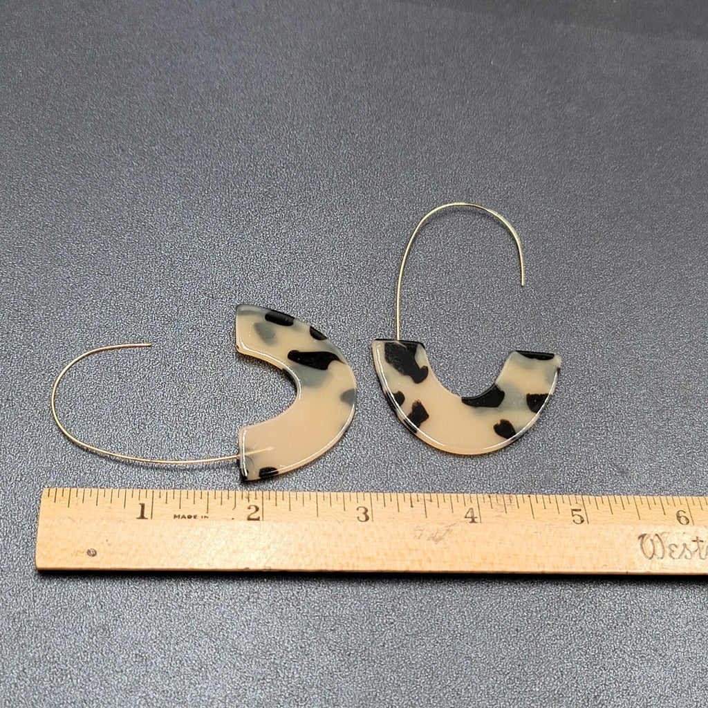 Pierced Earrings Large Resin Hoops Faux Tortoise Brown Pattern 3"