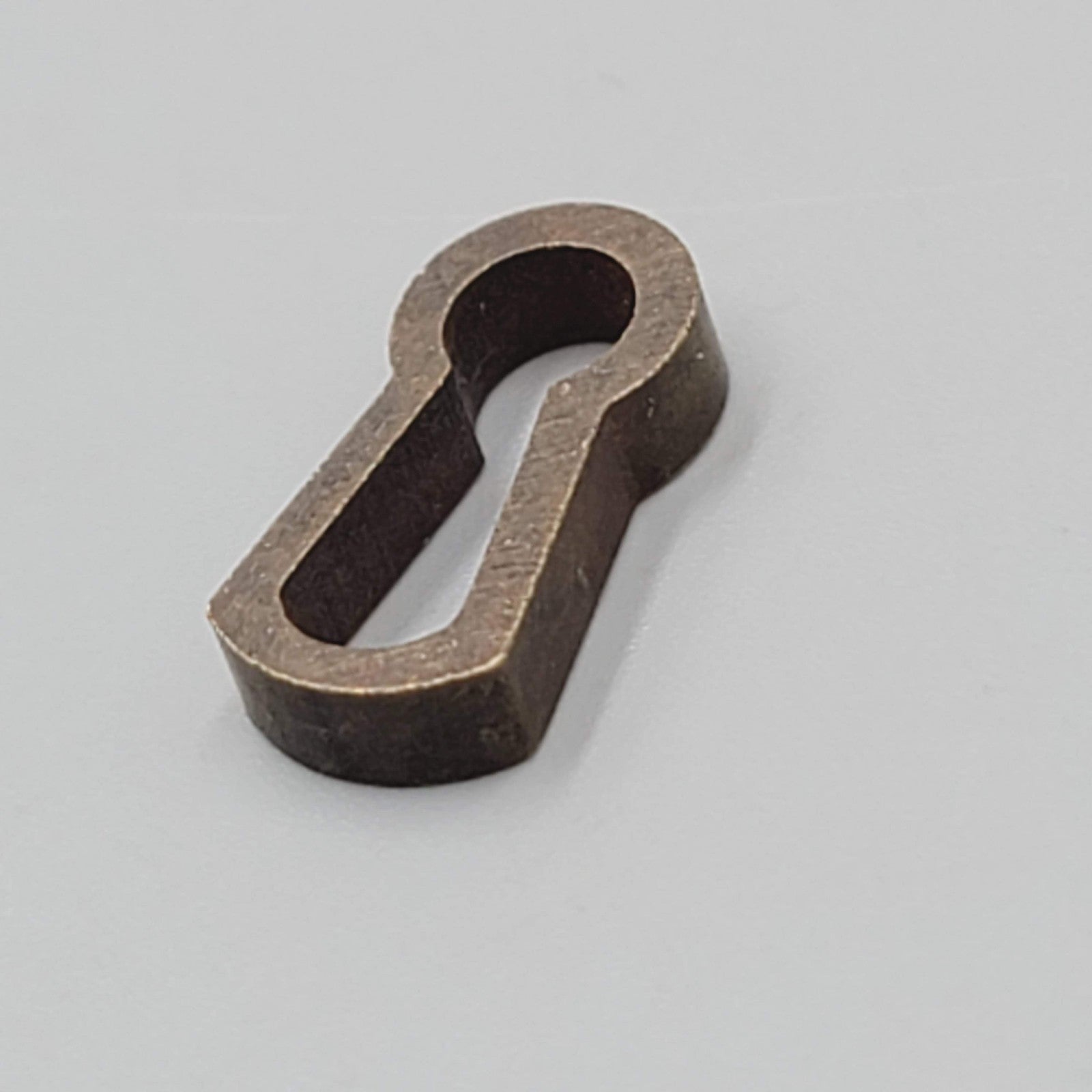 Vintage SINGLE Brass Skeleton Key hole Insert Escutcheon Salvage Hardware 3/4"