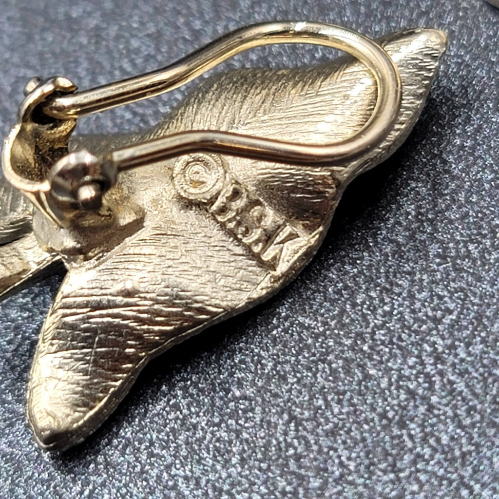 Vintage BSK Clip on Earrings Light Gold tone Climber Textured Leaves 1"