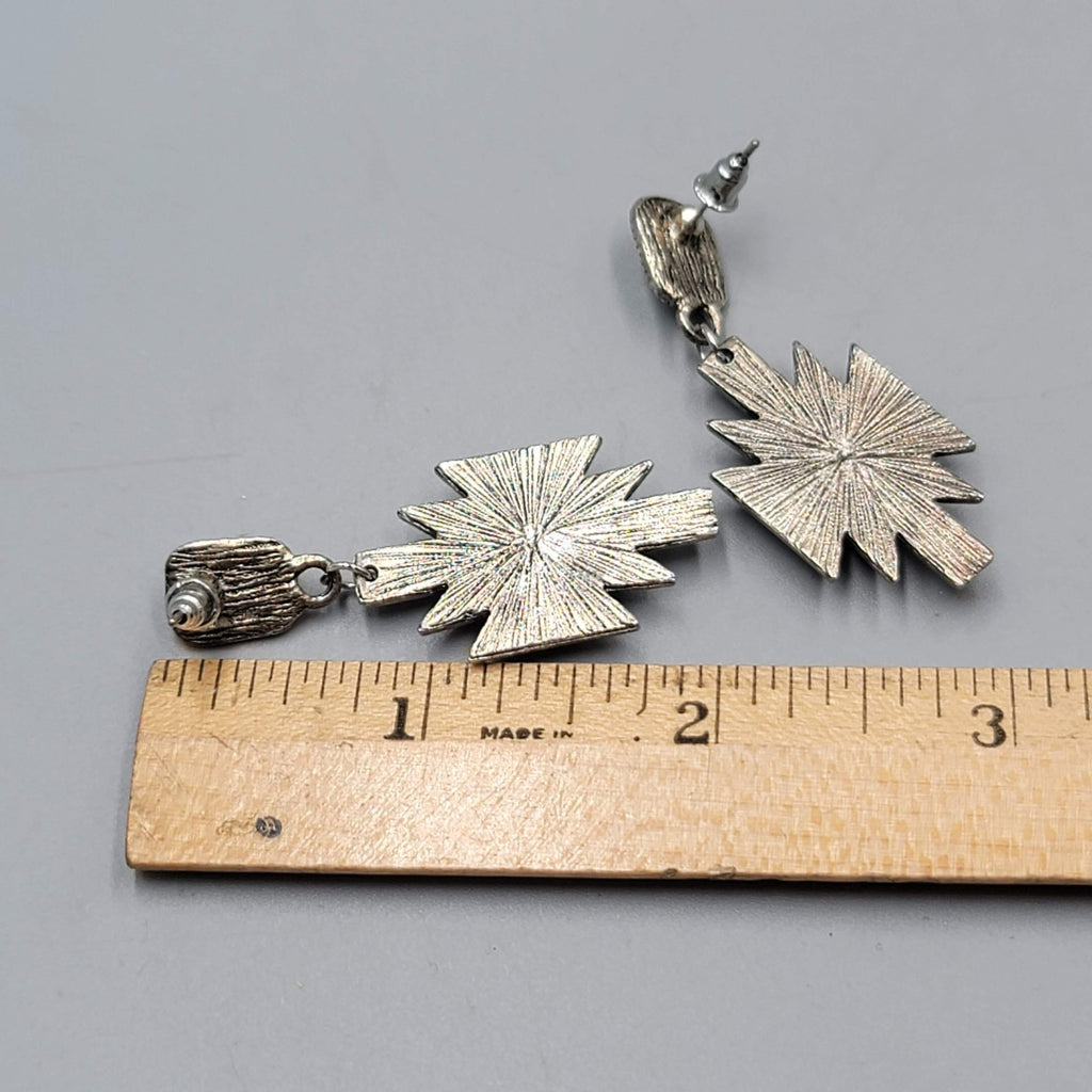 Southwest Design Pierced Earrings Silver tone Dangle  2"