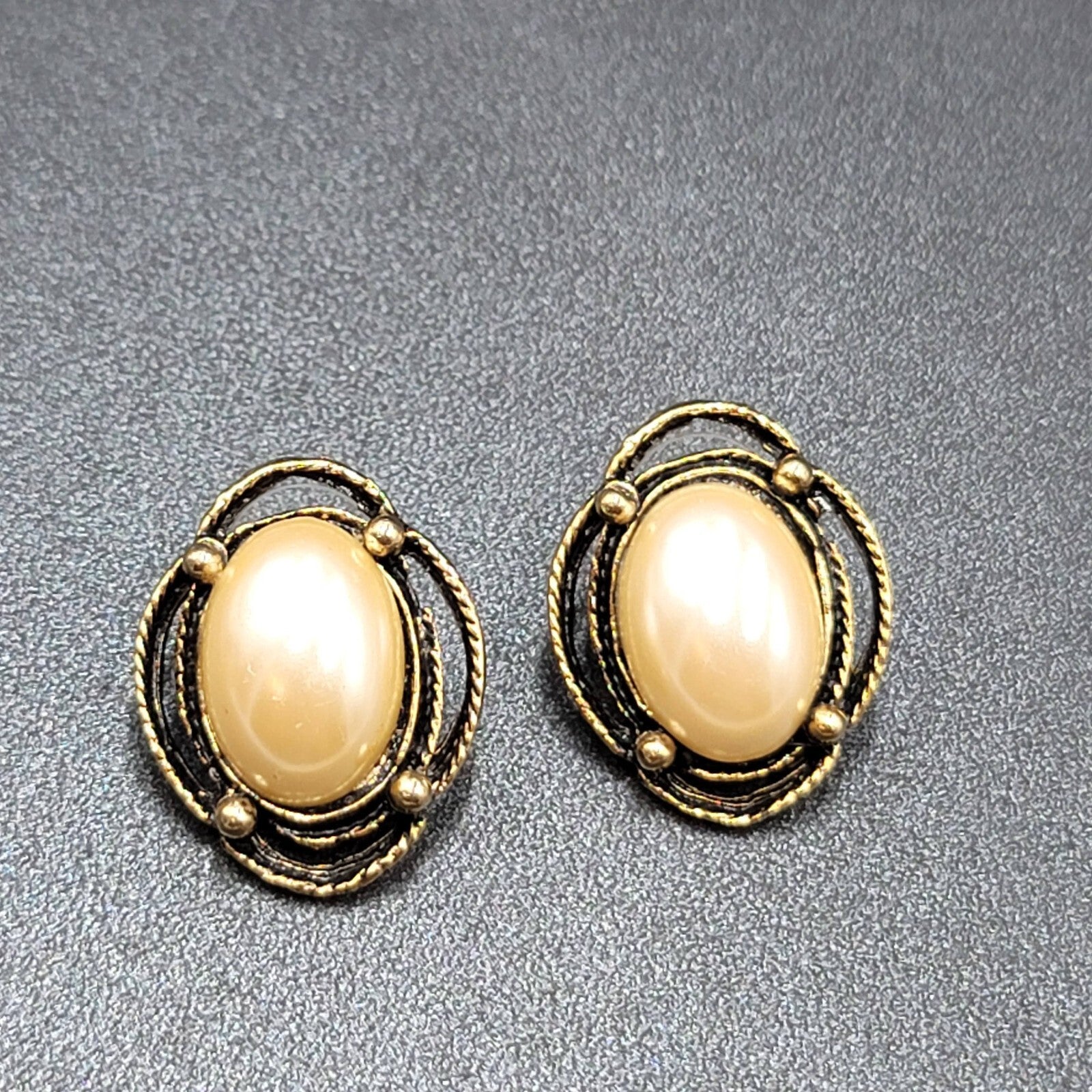 Vintage Pierced Earrings Gold tone White Cabochon Oval Drop 1"