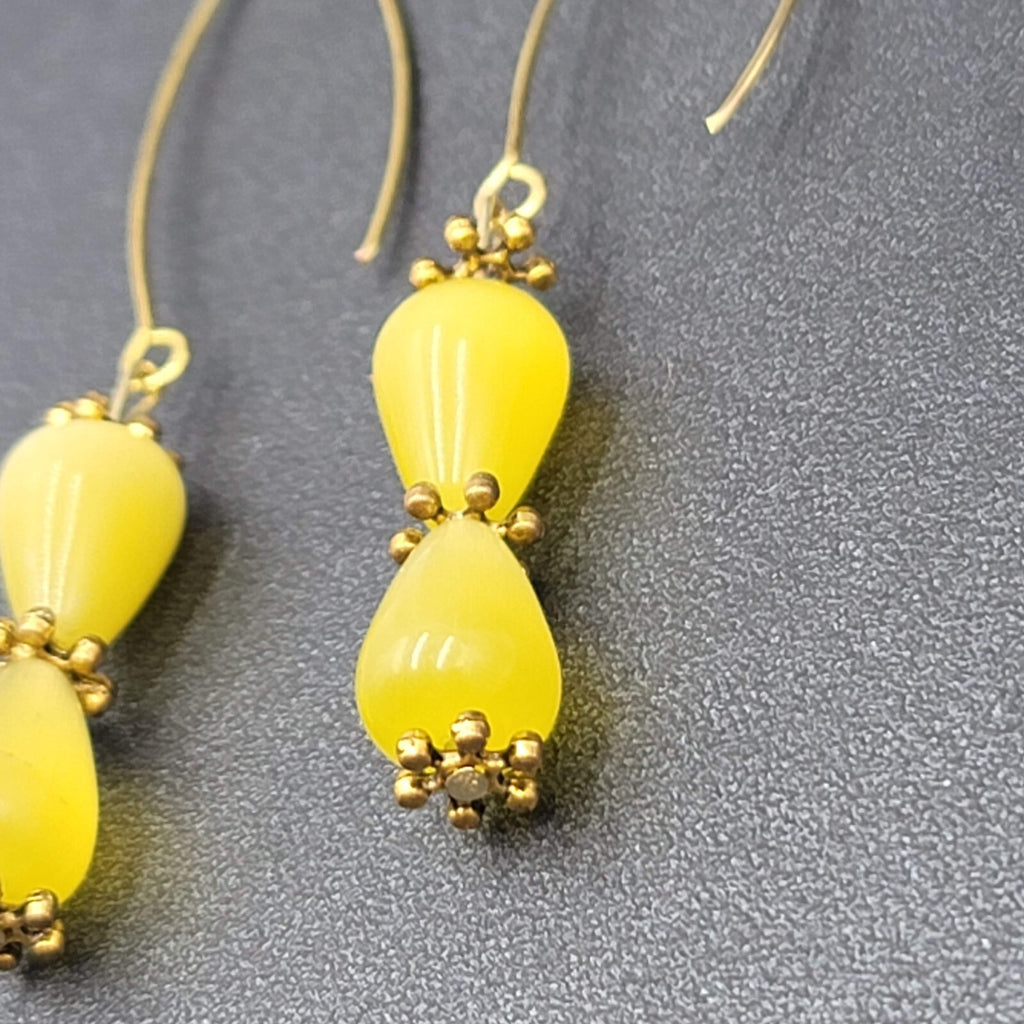 Pierced Earrings Gold tone Yellow Cats Eye Stone Beads Dangle 1.5"