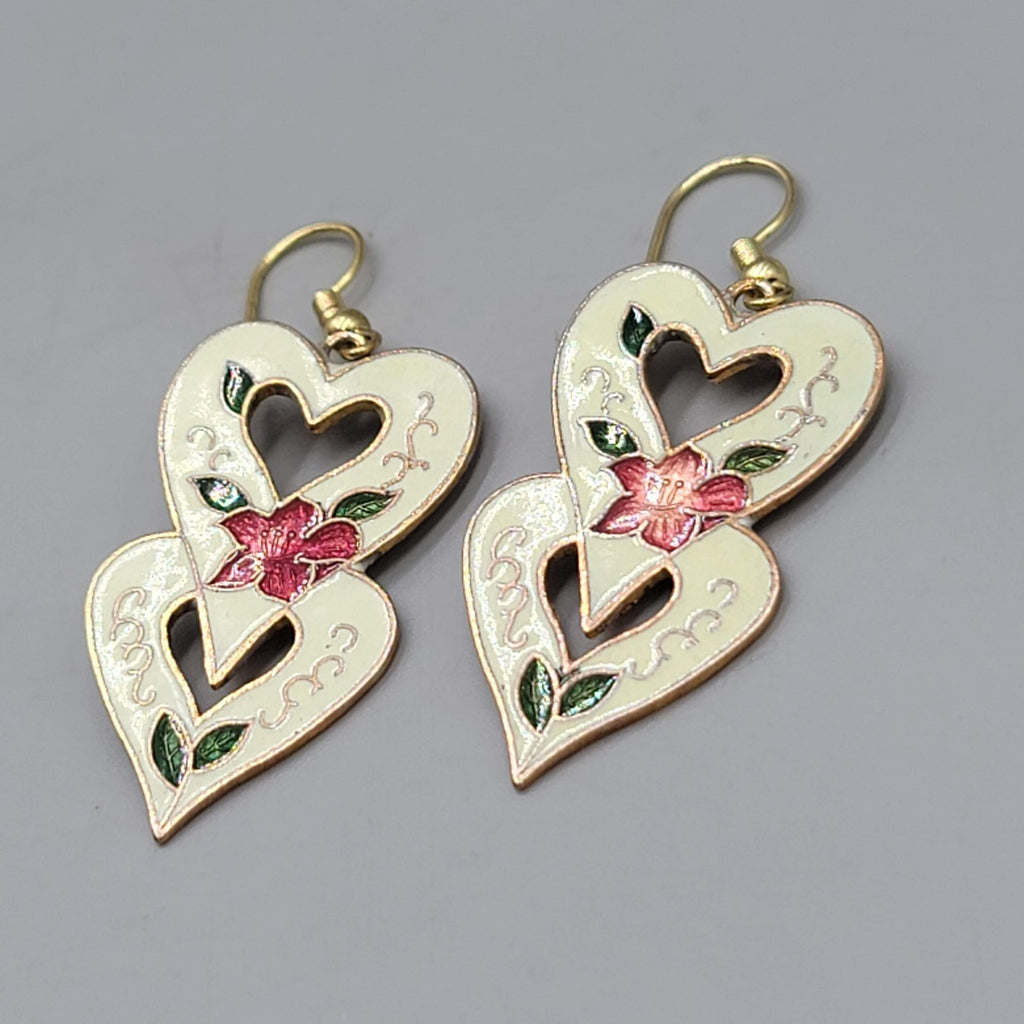 Vintage Heart Cloisonne Flowers Pierced Earrings Gold tone Dangle 1 3/8 in