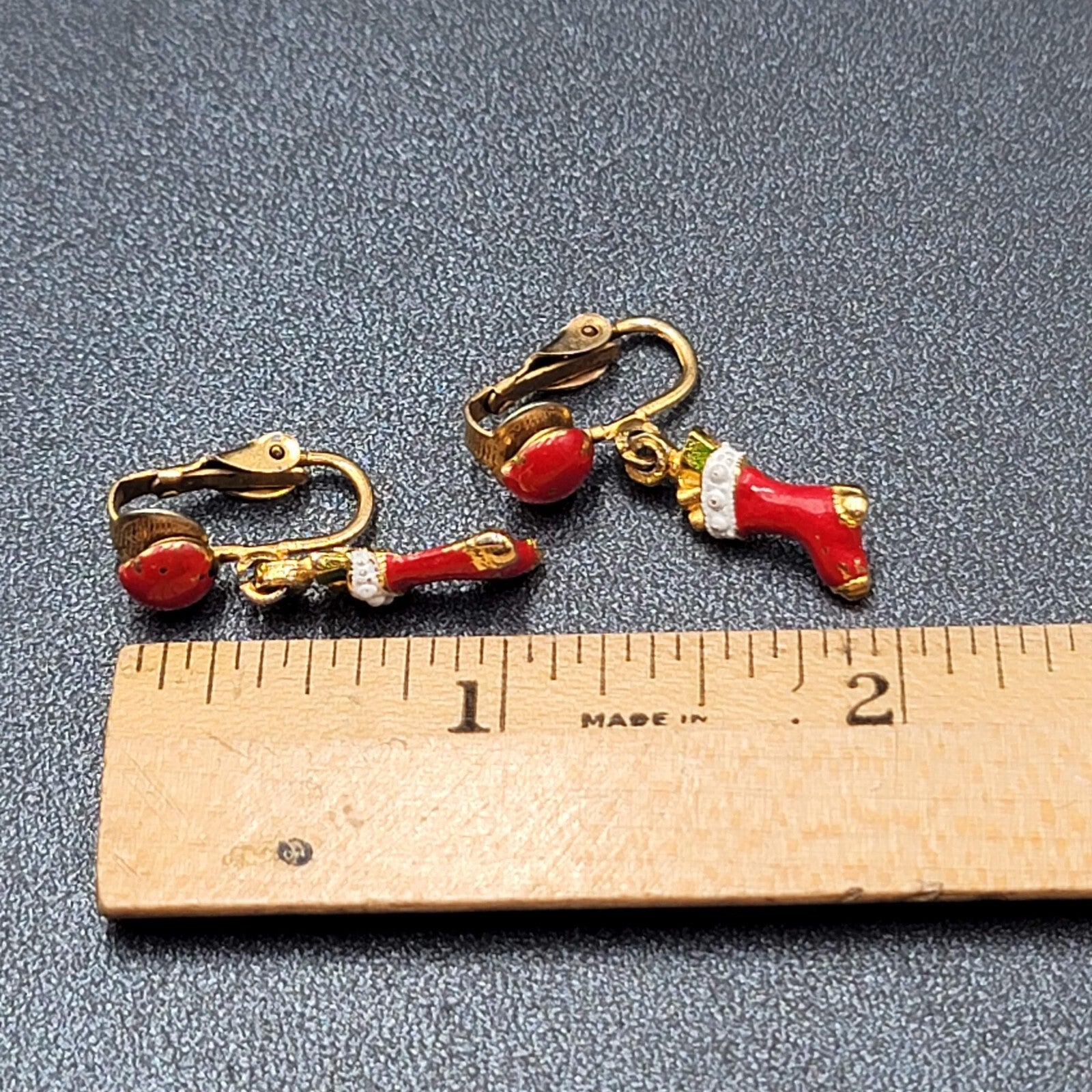 Vintage Christmas Clip on Earrings Gold tone Enamel Stocking Dangle 1"