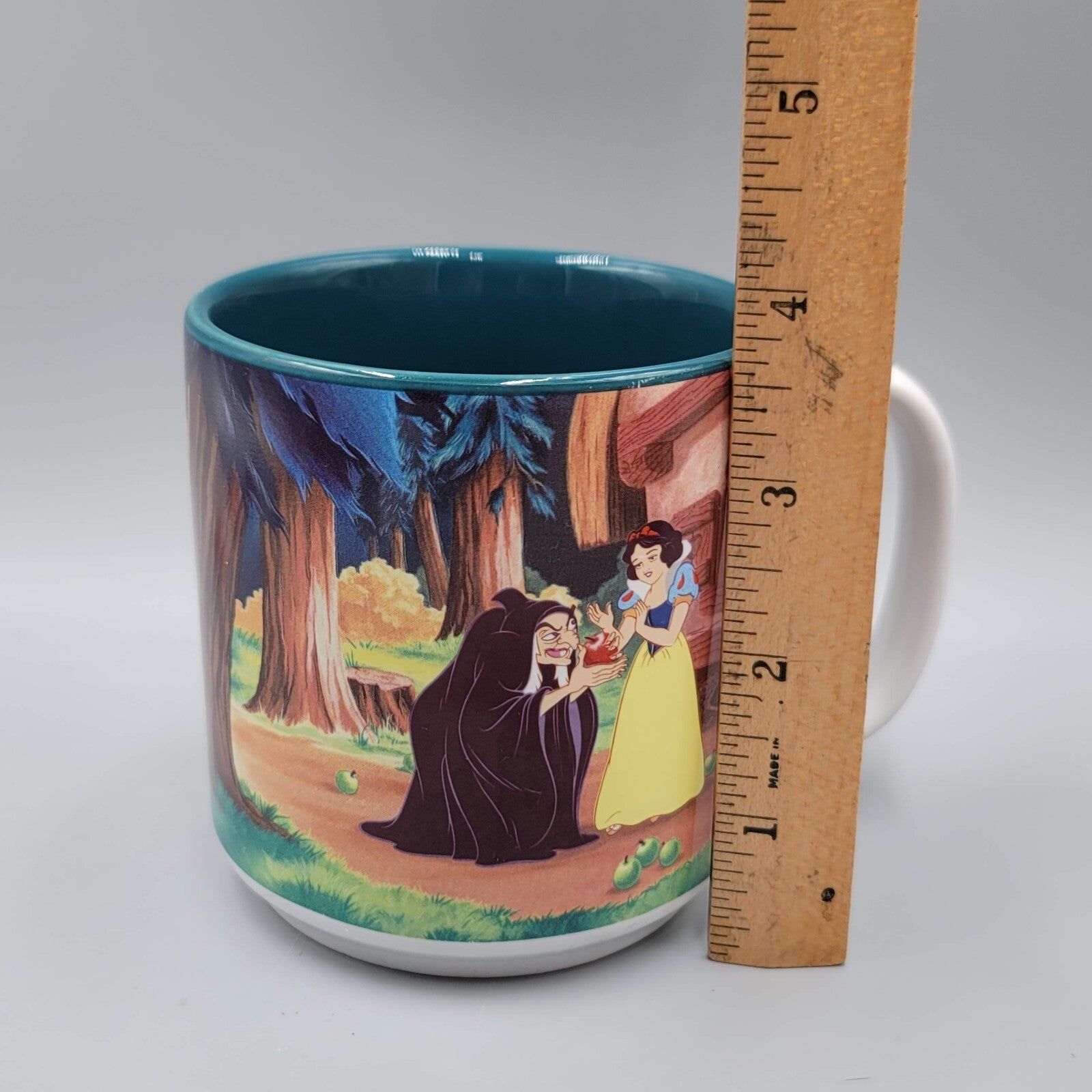 Vintage Disney Snow White Coffee Mug Cup All Over Graphic