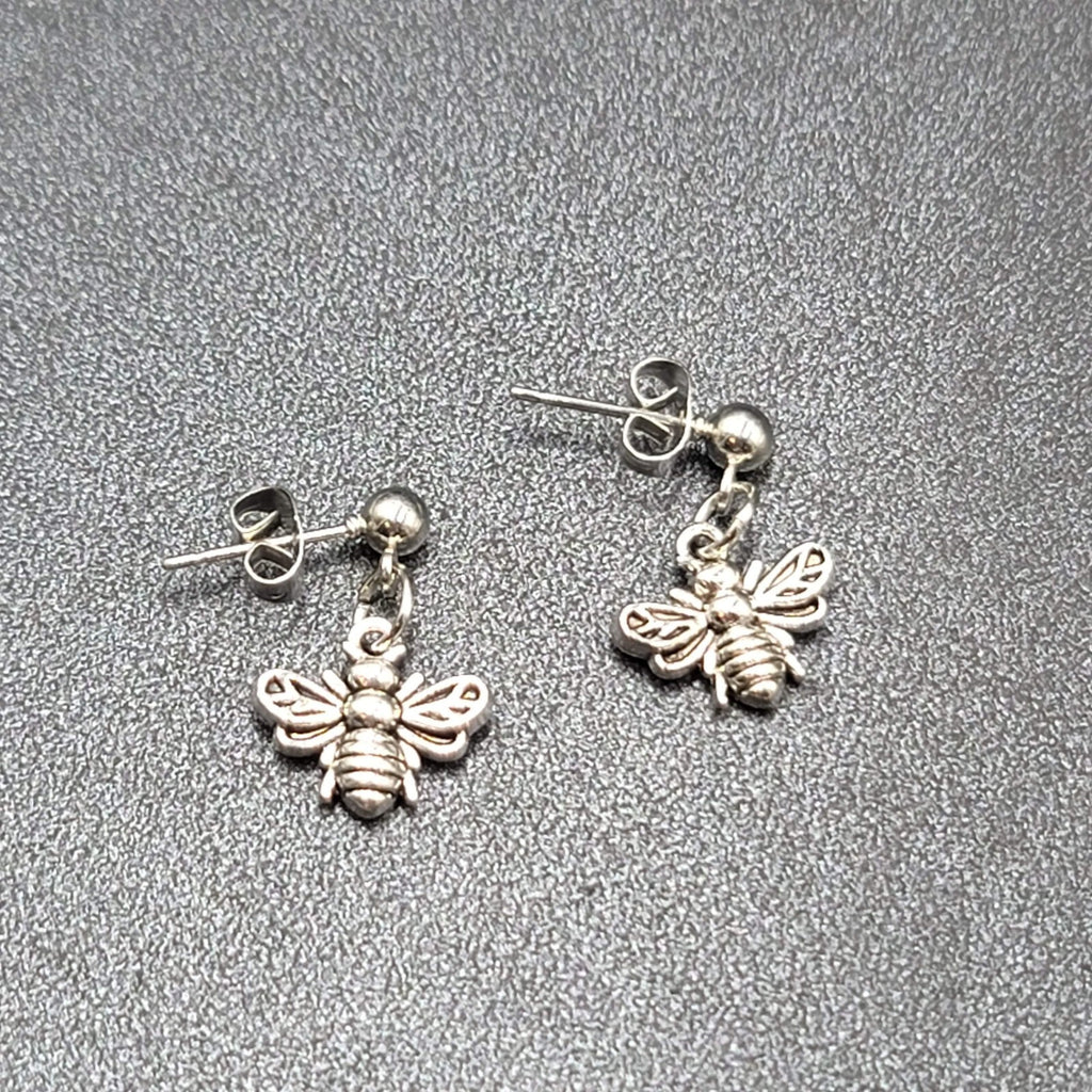 Bee Pierced Earrings Silver tone Small Dangle 1/2"