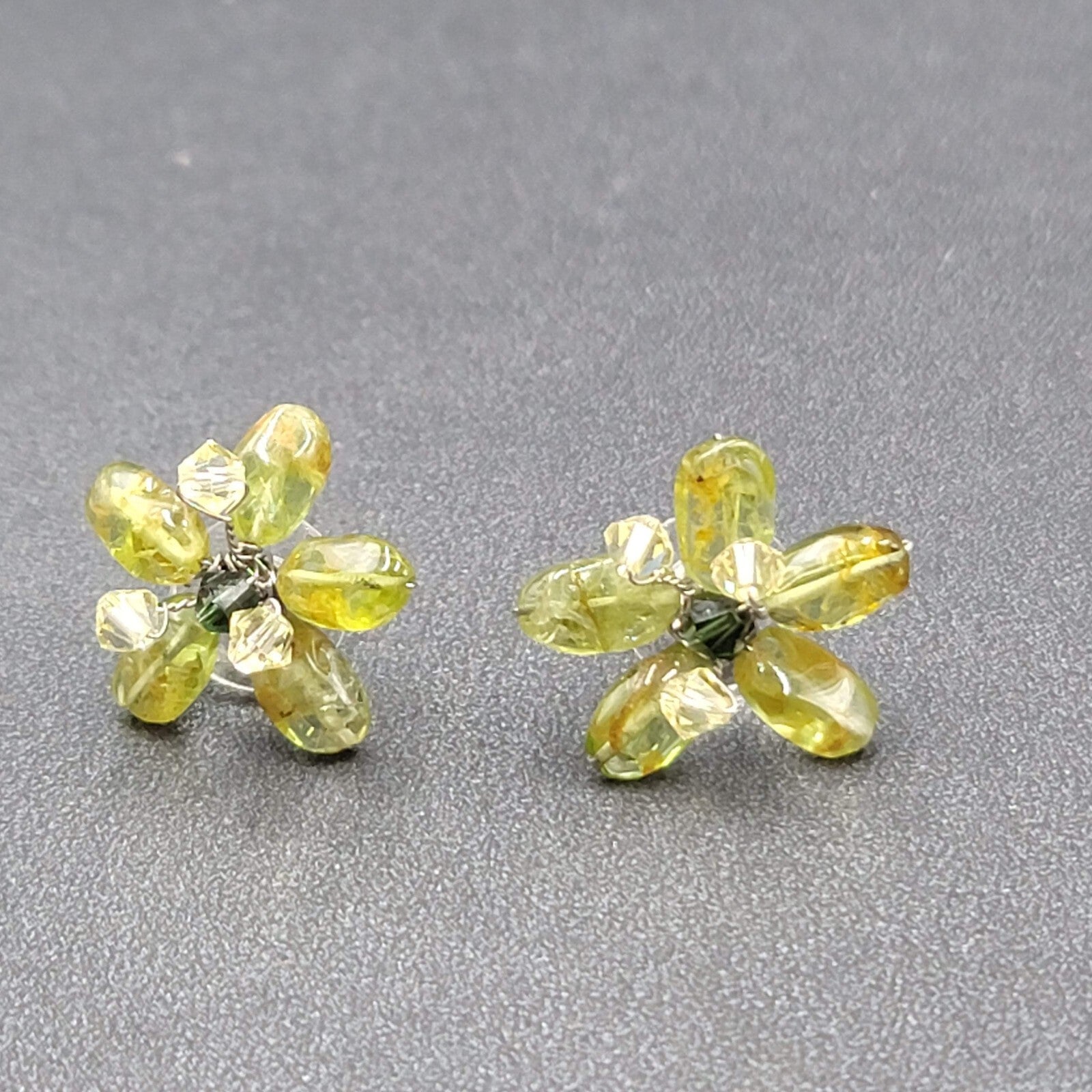 Pierced Earrings Green Stone Artisan Made Flower Studs 3/4"