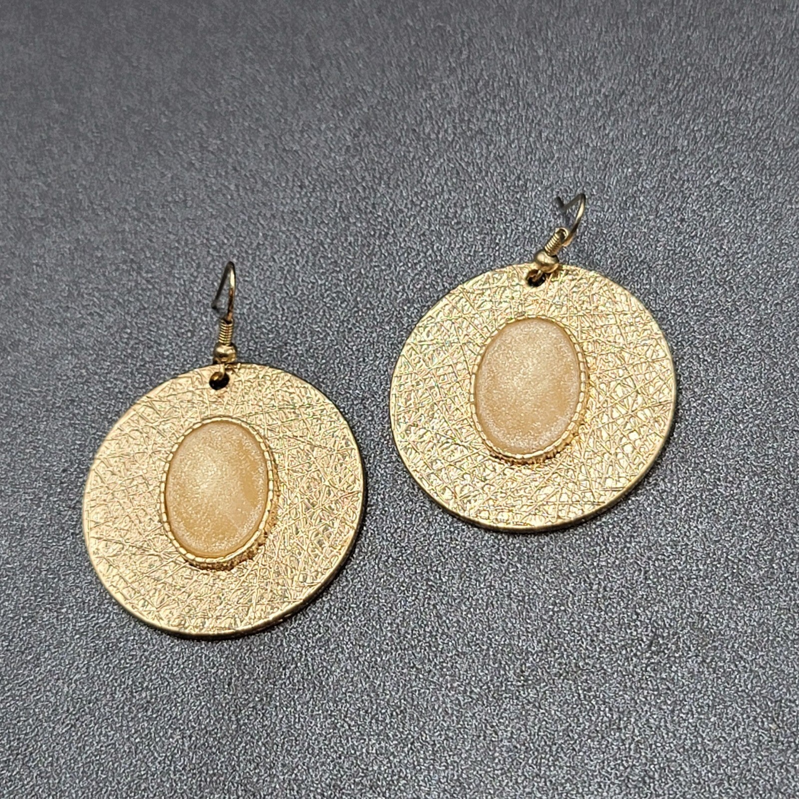 Pierced Earrings Gold tone Sparkle Acrylic Faceted Accent Dangle 1.5"