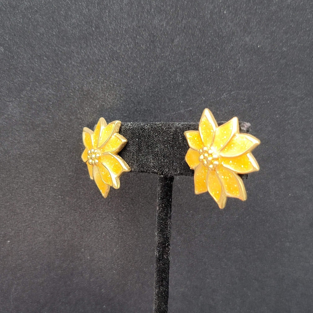 Vintage Pointsettia Pierced Earrings Yellow Goldtone Sparkle Enamel Christmas 1"