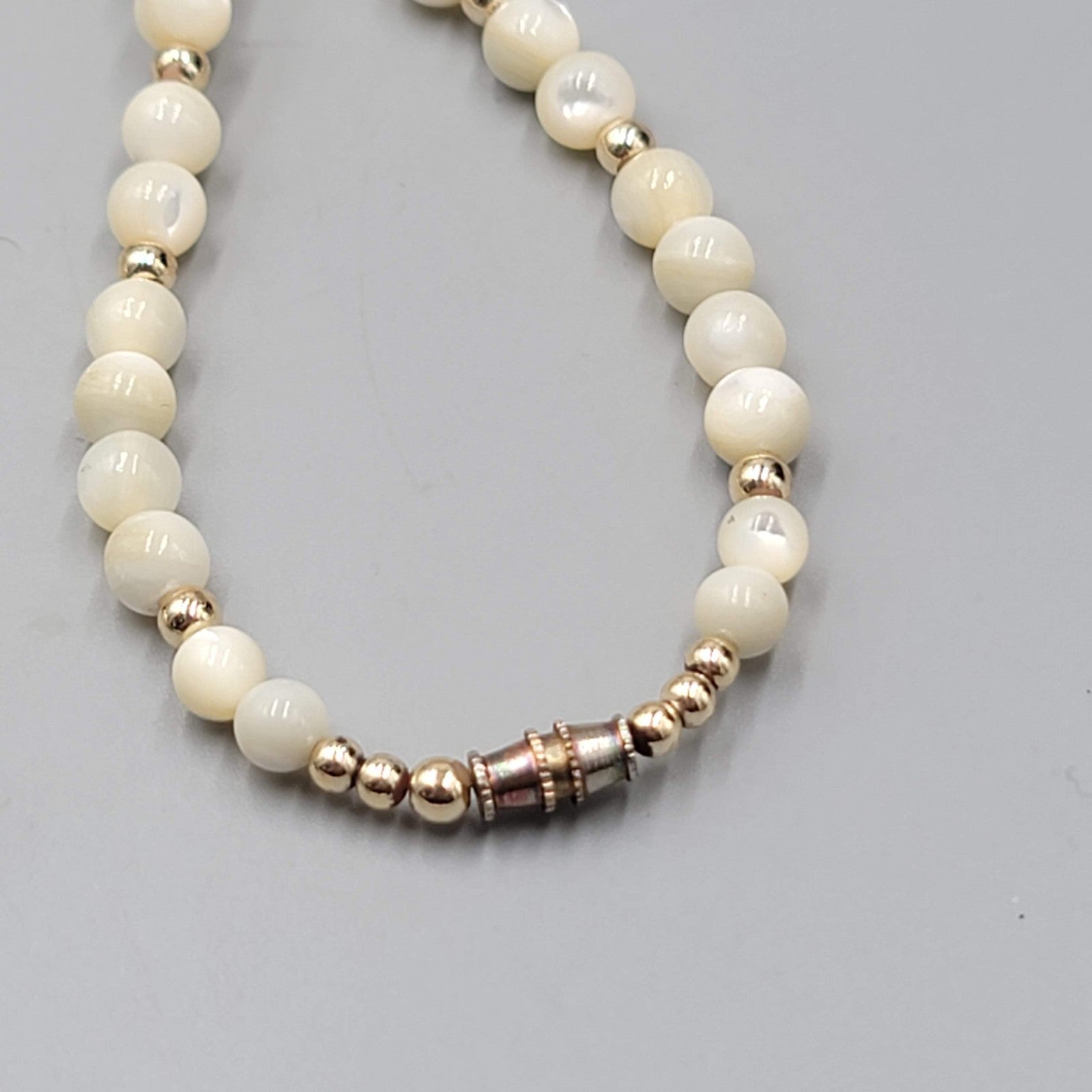 Vintage Sand Dollar Necklace Mother of Pearl Green Stone Beads Gold tone 18"