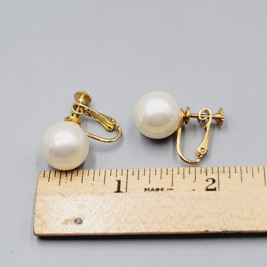 Vintage White Bead Stud Clip on Earrings Imitation Pearl 1/2 in
