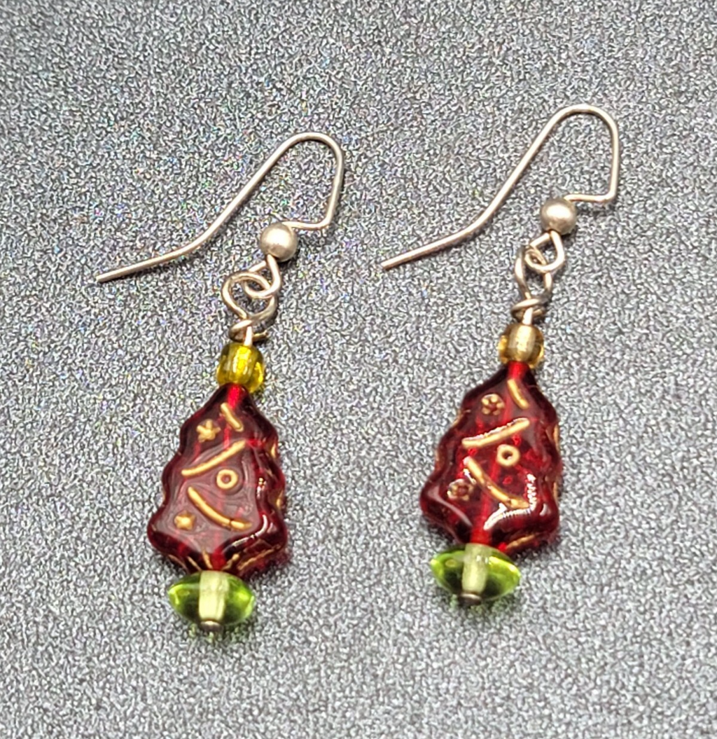 Pierced Earrings Silver tone Red Glass Bead Christmas Tree Dangle 1"
