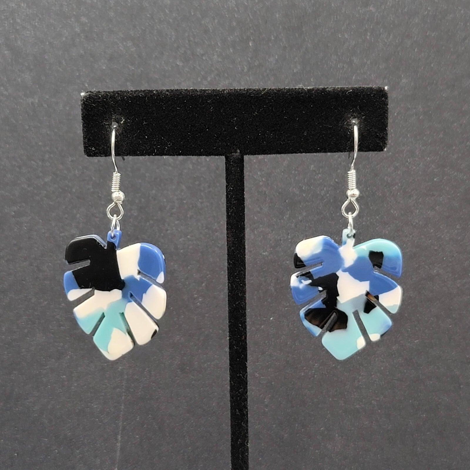Pierced Earrings Blue White Black Resin Palm Leaf Dangle 1.25"