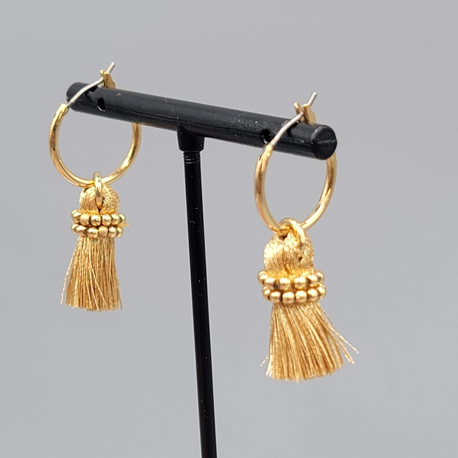 Pierced Earrings Gold tone Hoops Metallic Tassel Dangle 1.5"