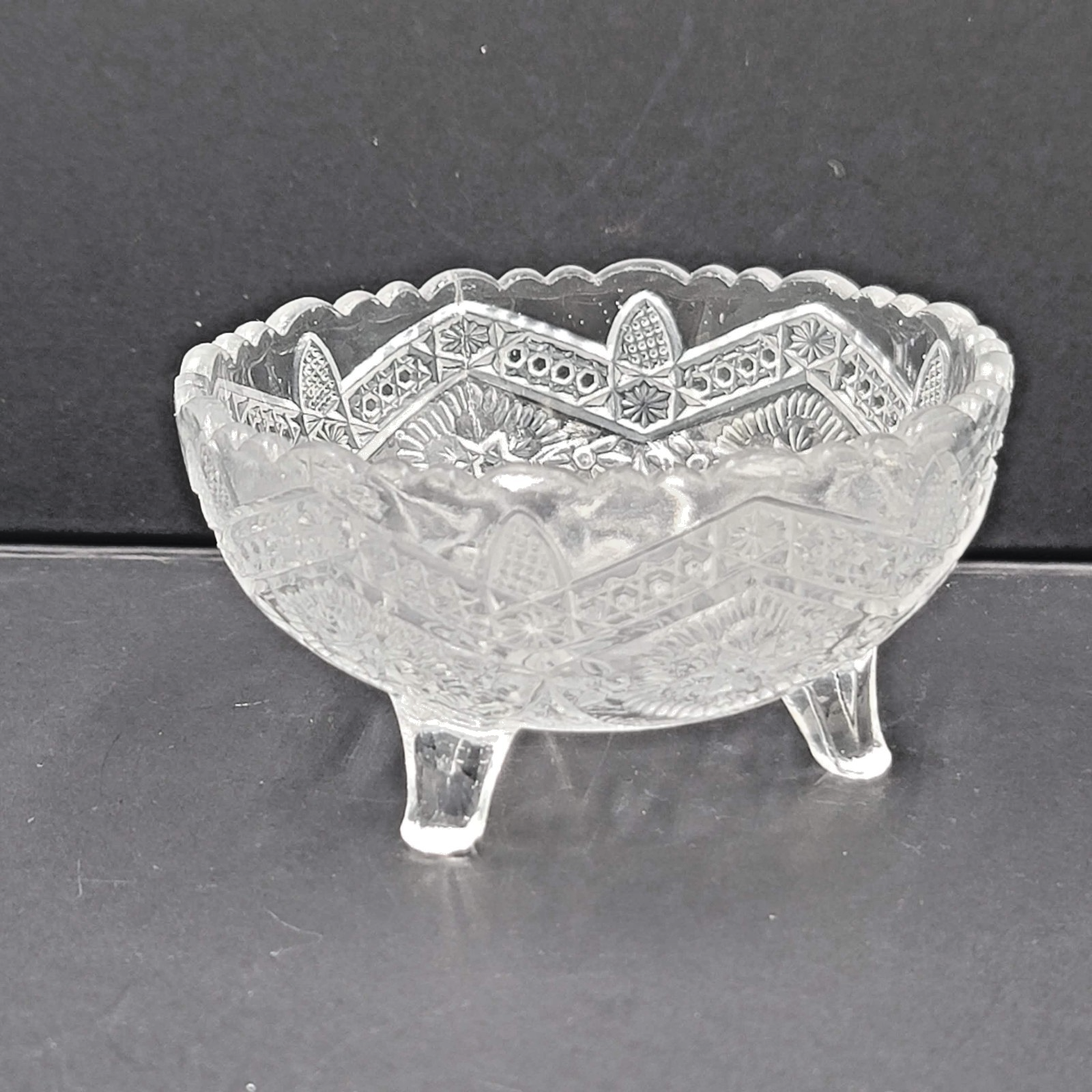 Vintage 3 Footed Bowl Pressed Glass 4" x 2.5"