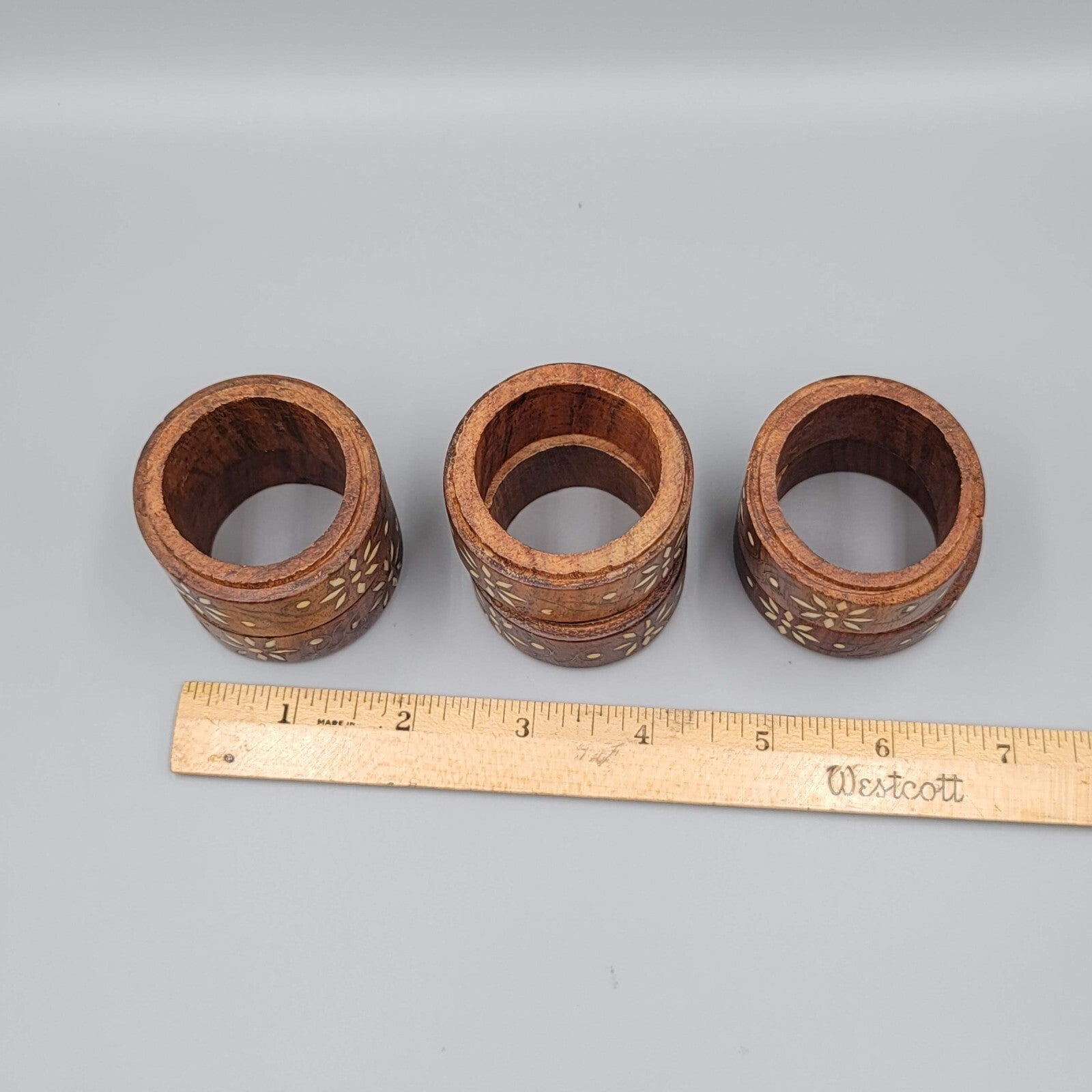 VINTAGE SET 6 VINTAGE MADE IN INDIA WOOD BRASS INLAY FLOWER NAPKIN RING