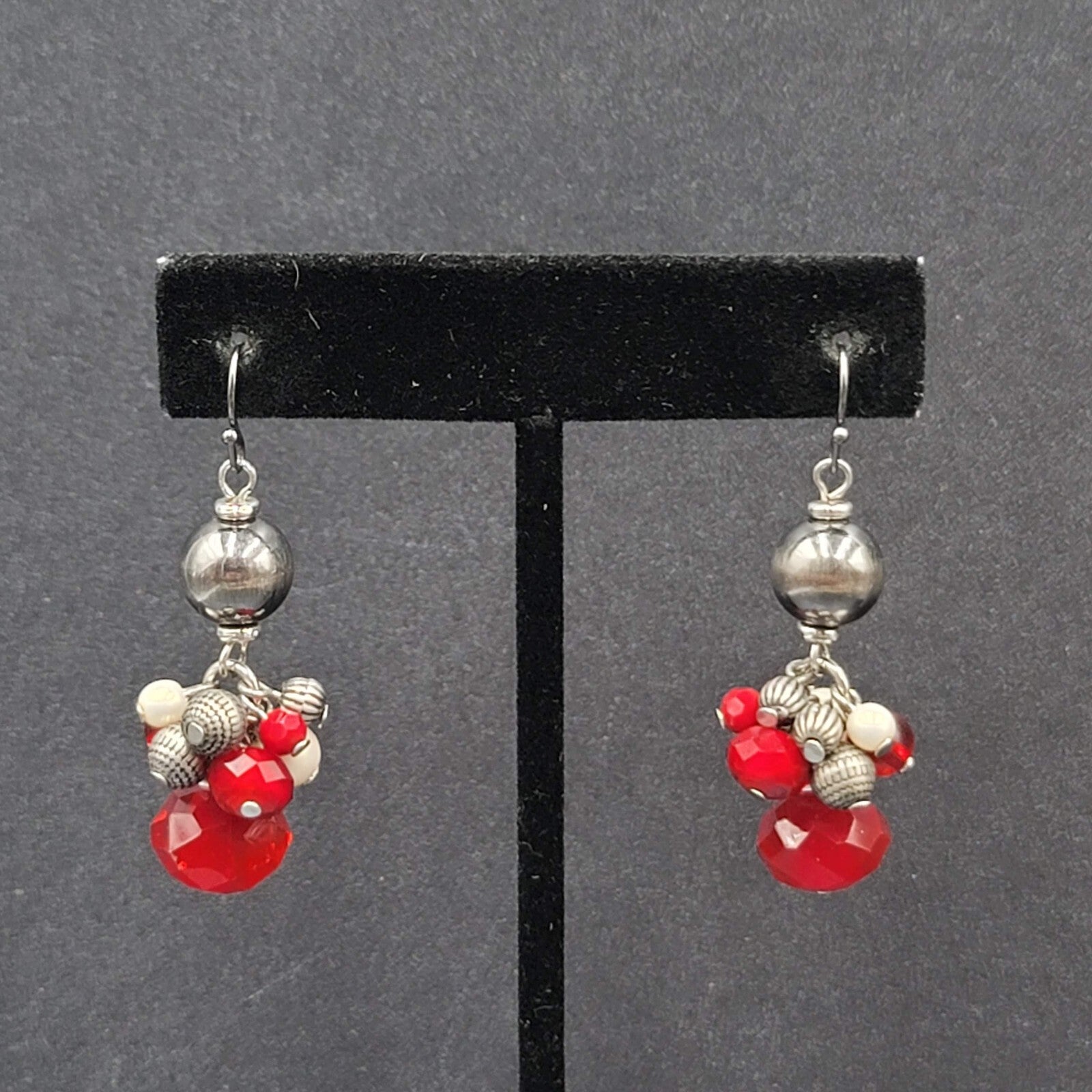 Pierced Earrings Silver tone Red Gray White Black Bead Dangle 1.5"